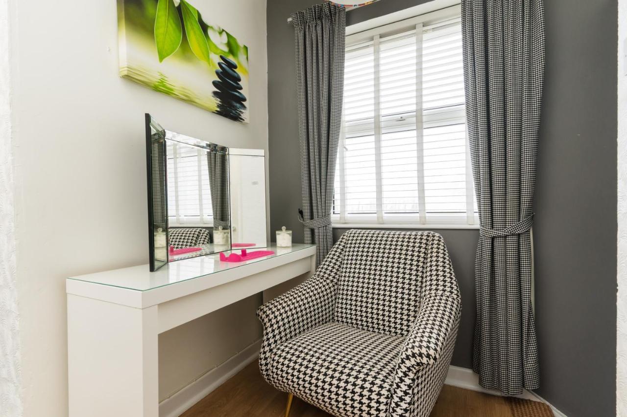 Sea View Ar Lan Y Mor Luxury Apartment Aberystwyth Esterno foto