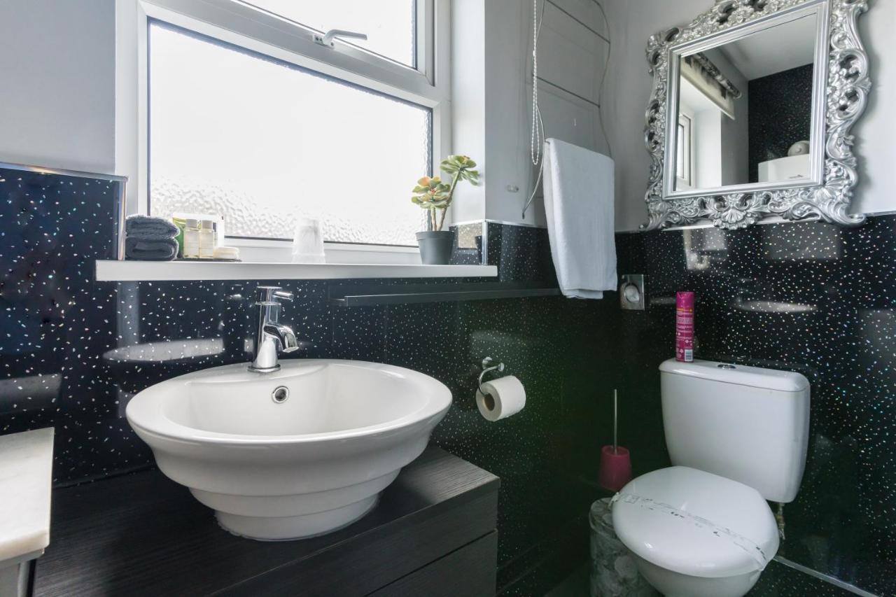 Sea View Ar Lan Y Mor Luxury Apartment Aberystwyth Esterno foto