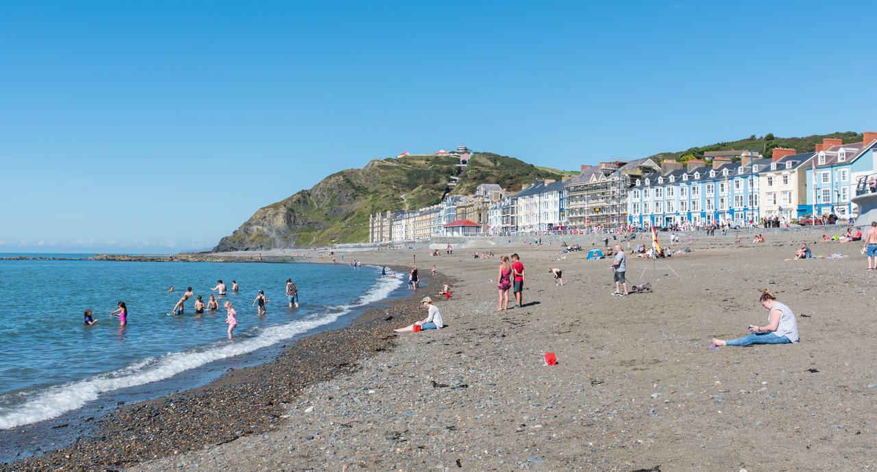 Sea View Ar Lan Y Mor Luxury Apartment Aberystwyth Esterno foto